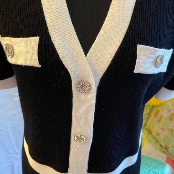 Karl Lagerfeld Black and White sweater dress - Picture 5 of 12
